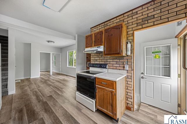 307 Meadow Woods Drive, Mankato, MN 56001