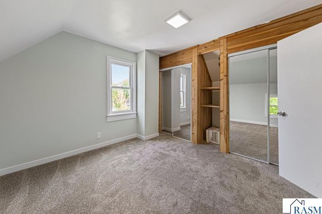 307 Meadow Woods Drive, Mankato, MN 56001