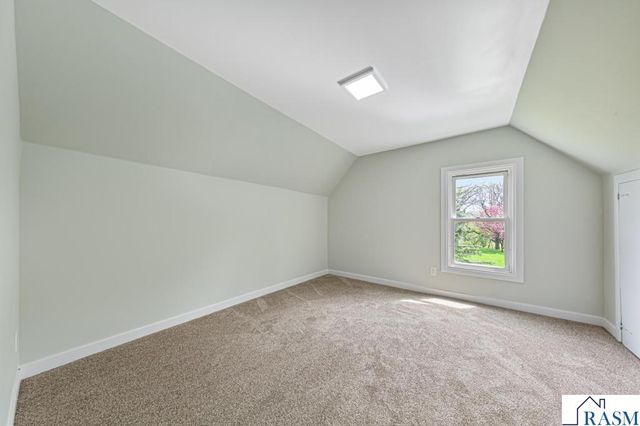 307 Meadow Woods Drive, Mankato, MN 56001