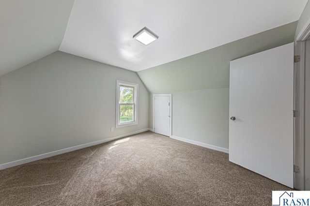 307 Meadow Woods Drive, Mankato, MN 56001