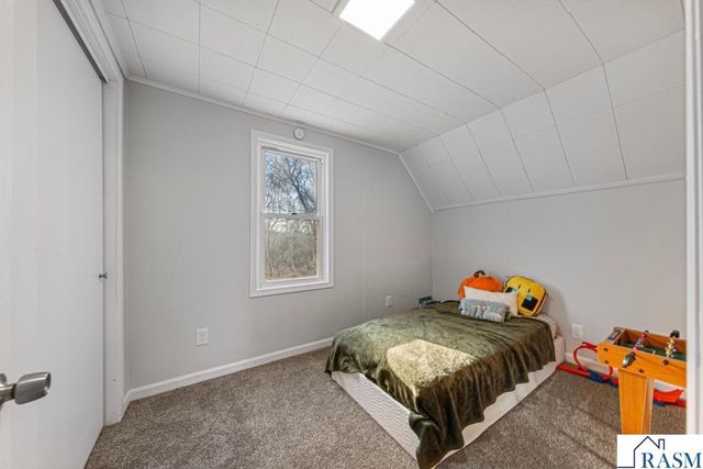 307 Meadow Woods Drive, Mankato, MN 56001