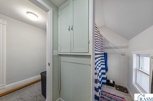 307 Meadow Woods Drive, Mankato, MN 56001