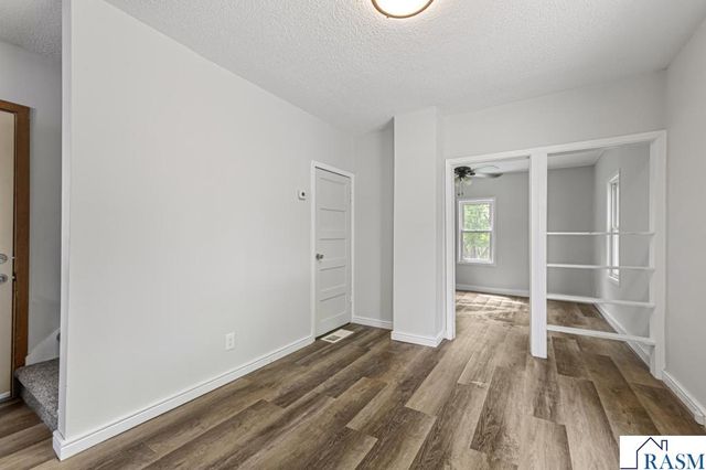 307 Meadow Woods Drive, Mankato, MN 56001