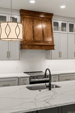 85 Emerald Lane, Greers Ferry, AR 72067