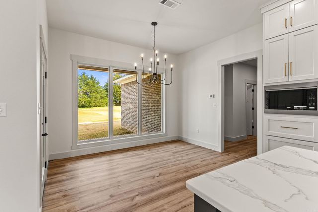 85 Emerald Lane, Greers Ferry, AR 72067