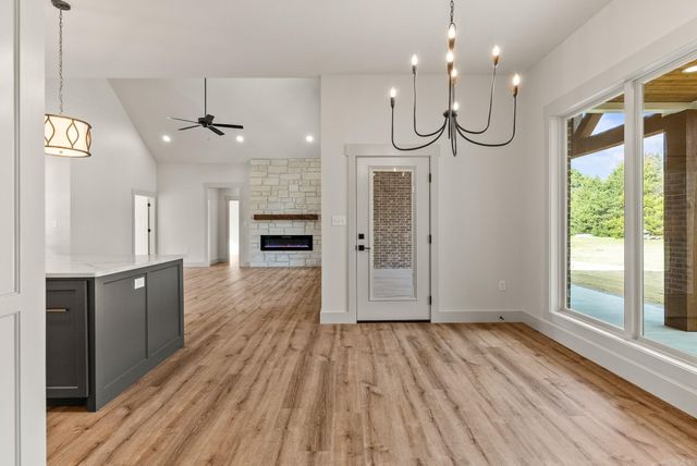 85 Emerald Lane, Greers Ferry, AR 72067