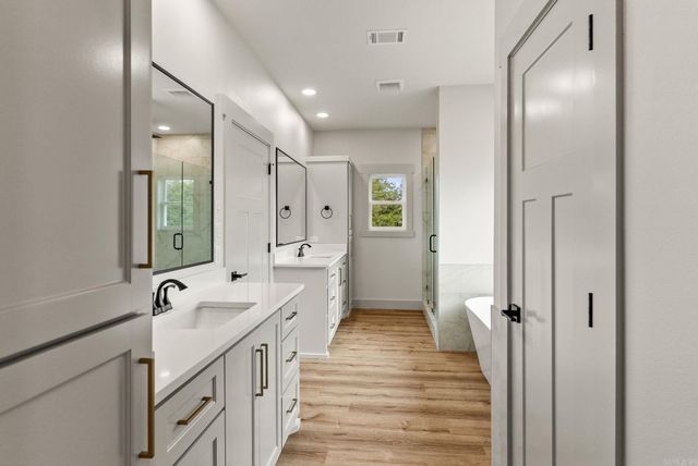 85 Emerald Lane, Greers Ferry, AR 72067