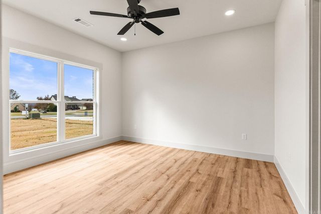 85 Emerald Lane, Greers Ferry, AR 72067