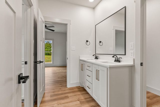 85 Emerald Lane, Greers Ferry, AR 72067