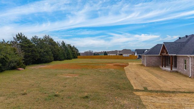 85 Emerald Lane, Greers Ferry, AR 72067