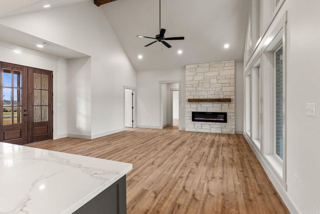 85 Emerald Lane, Greers Ferry, AR 72067