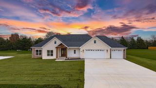 85 Emerald Lane, Greers Ferry, AR 72067