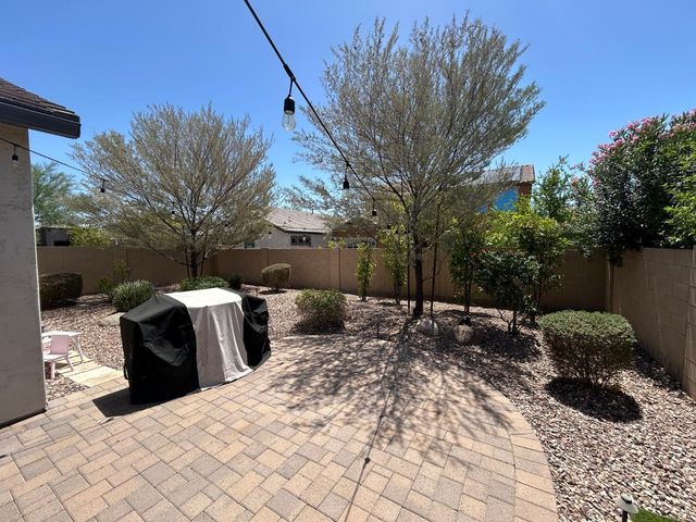 10819 W Swayback Pass, Peoria, AZ 85383