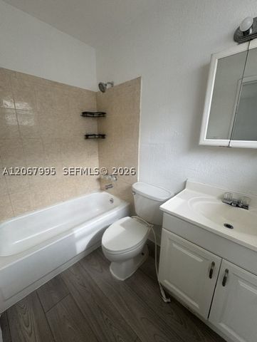 5191 SW 22nd St, West Park, FL 33023