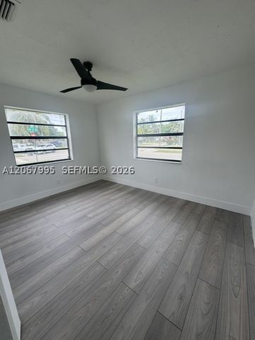 5191 SW 22nd St, West Park, FL 33023