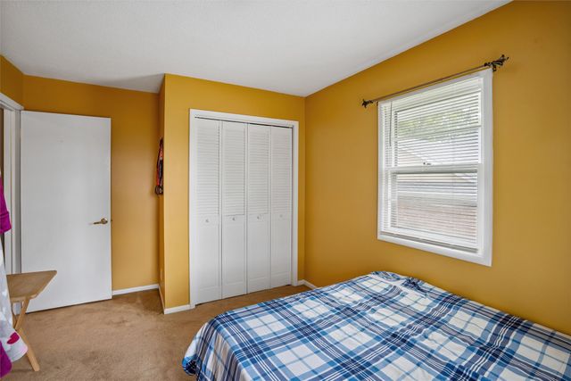 608 E 17th Street N, Newton, IA 50208
