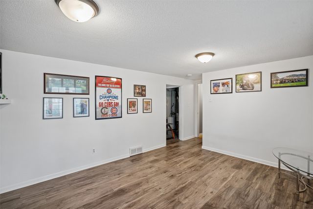 608 E 17th Street N, Newton, IA 50208