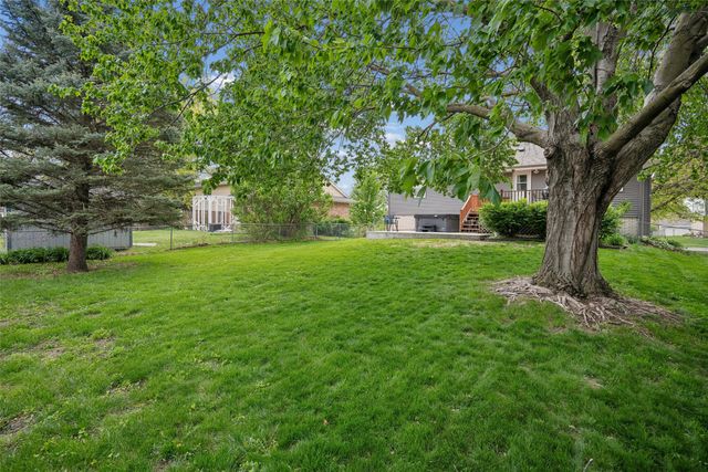 608 E 17th Street N, Newton, IA 50208