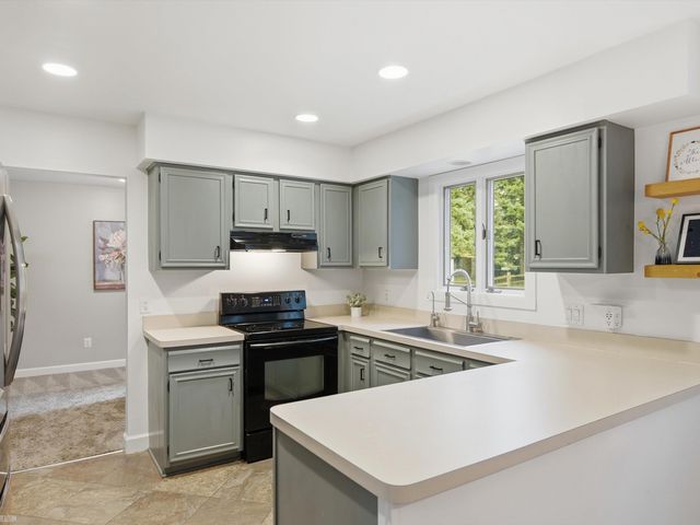 4533 Hillview Shores, Clarkston, MI 48348