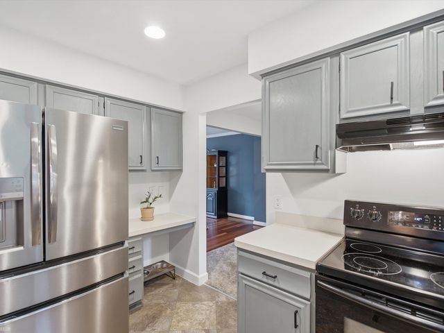 4533 Hillview Shores, Clarkston, MI 48348