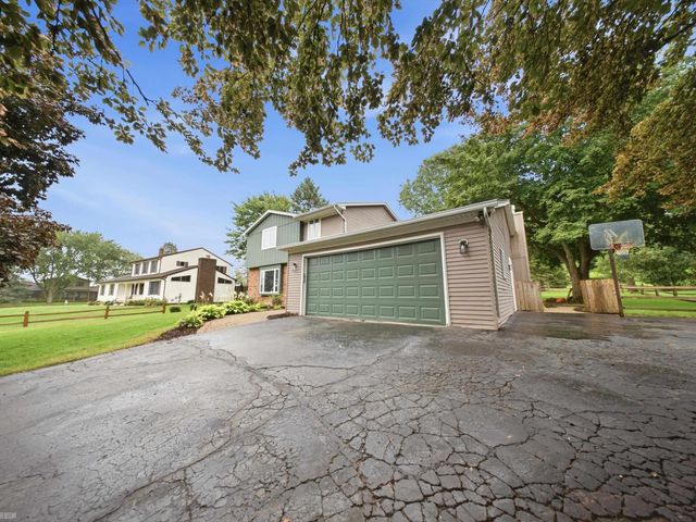 4533 Hillview Shores, Clarkston, MI 48348