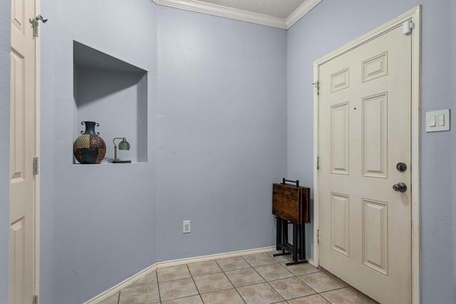 205 Saddlebrook Drive, Krum, TX 76249