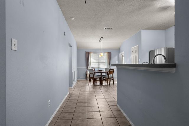 205 Saddlebrook Drive, Krum, TX 76249