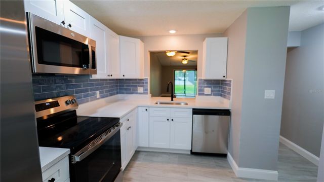 1917 PEPPERMILL DRIVE 1917, Clearwater, FL 33763