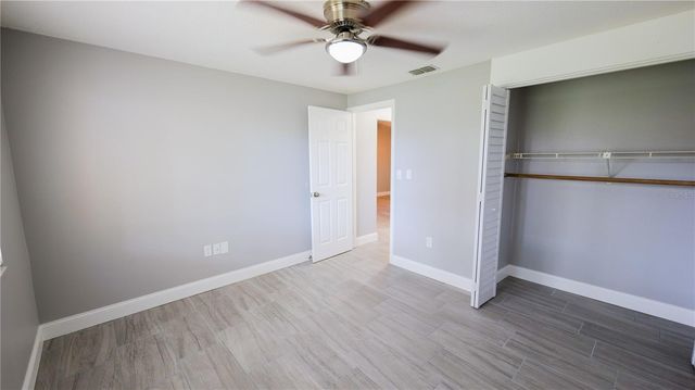 1917 PEPPERMILL DRIVE 1917, Clearwater, FL 33763