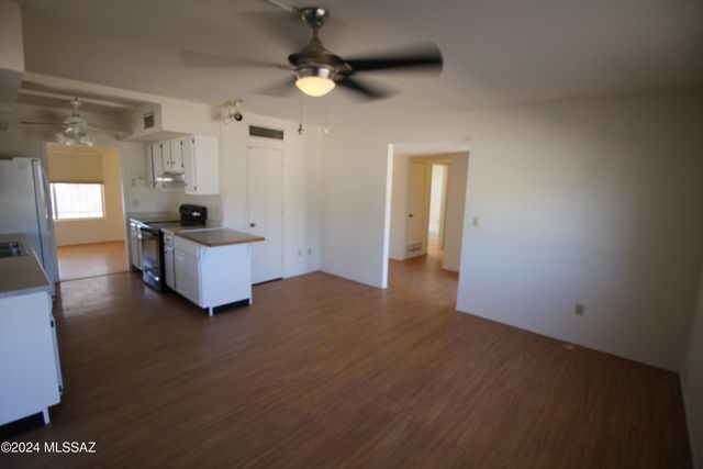 9746 E 32nd Street Street, Tucson, AZ 85748