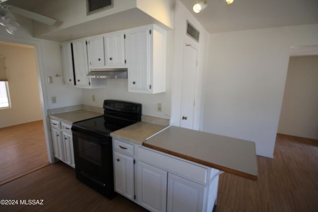 9746 E 32nd Street Street, Tucson, AZ 85748