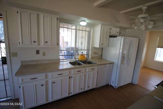 9746 E 32nd Street Street, Tucson, AZ 85748