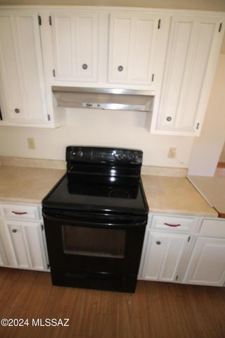 9746 E 32nd Street Street, Tucson, AZ 85748