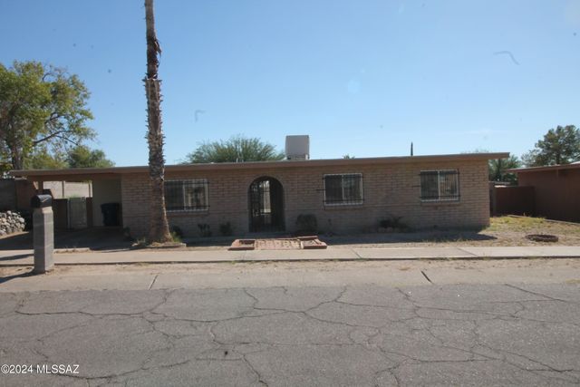 9746 E 32nd Street Street, Tucson, AZ 85748