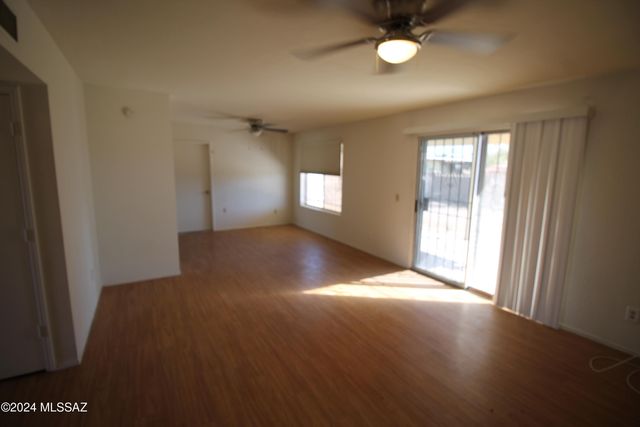 9746 E 32nd Street Street, Tucson, AZ 85748
