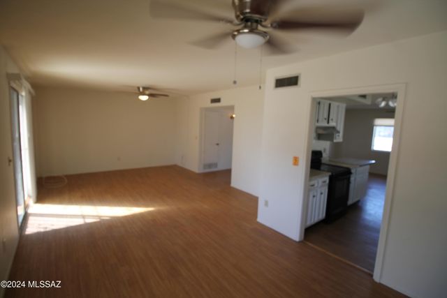 9746 E 32nd Street Street, Tucson, AZ 85748
