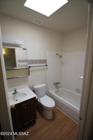 9746 E 32nd Street Street, Tucson, AZ 85748