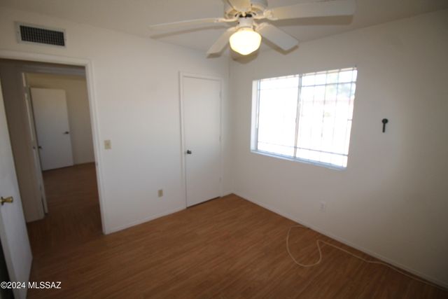 9746 E 32nd Street Street, Tucson, AZ 85748