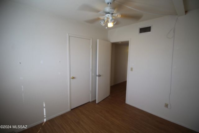9746 E 32nd Street Street, Tucson, AZ 85748