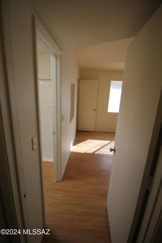 9746 E 32nd Street Street, Tucson, AZ 85748