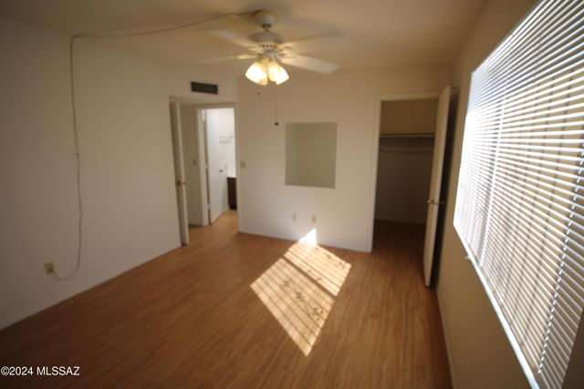 9746 E 32nd Street Street, Tucson, AZ 85748