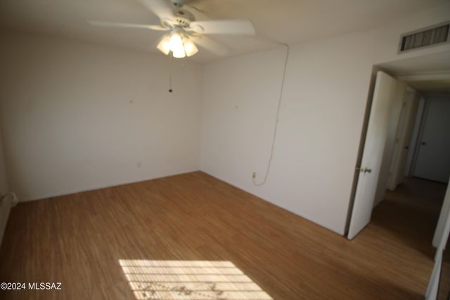 9746 E 32nd Street Street, Tucson, AZ 85748