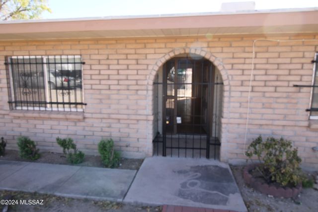 9746 E 32nd Street Street, Tucson, AZ 85748