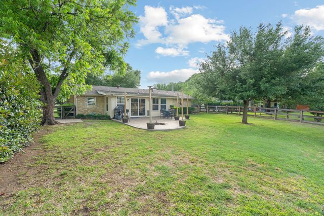3319 Midway Court, Granbury, TX 76049