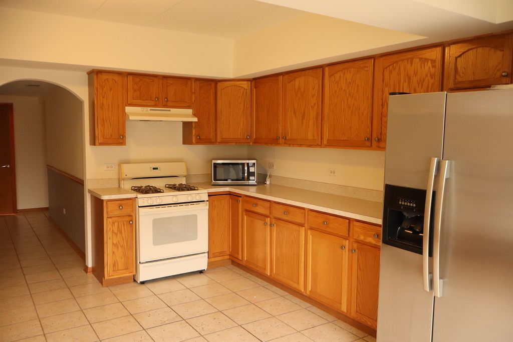 7927 TRINITY Circle 1NE, Tinley Park, IL 60487 — photo 2