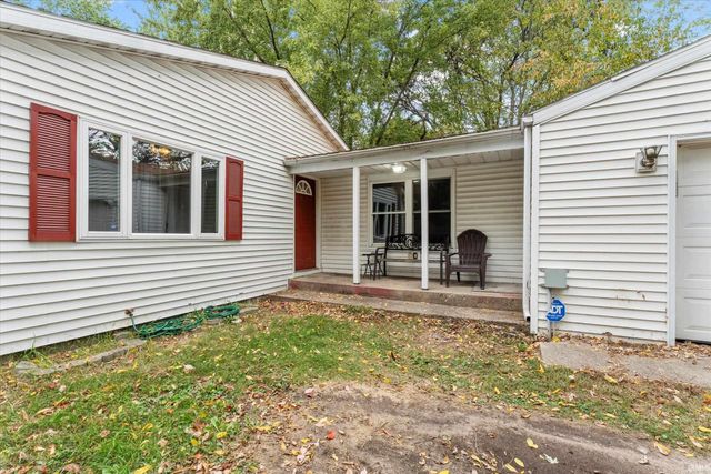 52303 Hollyhock Road, South Bend, IN 46637