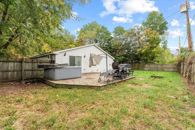 52303 Hollyhock Road, South Bend, IN 46637