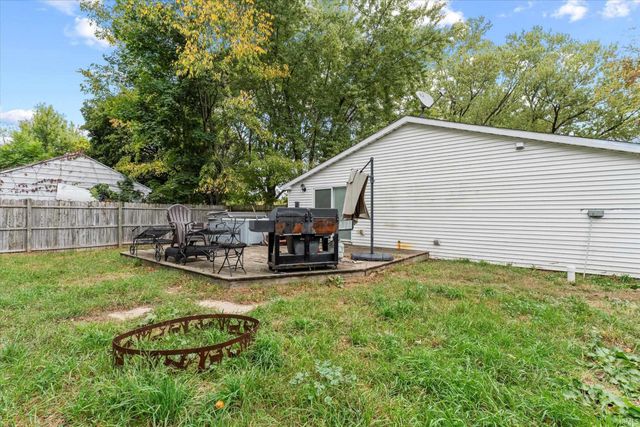 52303 Hollyhock Road, South Bend, IN 46637