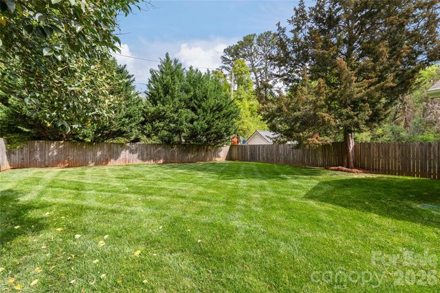 3437 Draper Avenue, Charlotte, NC 28205