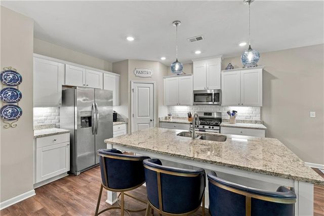 6388 Lanier Harbor Landing, Buford, GA 30518